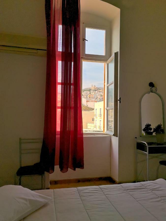 Kymata Hotel Ermoupoli Bagian luar foto