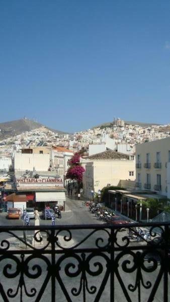 Kymata Hotel Ermoupoli Bagian luar foto