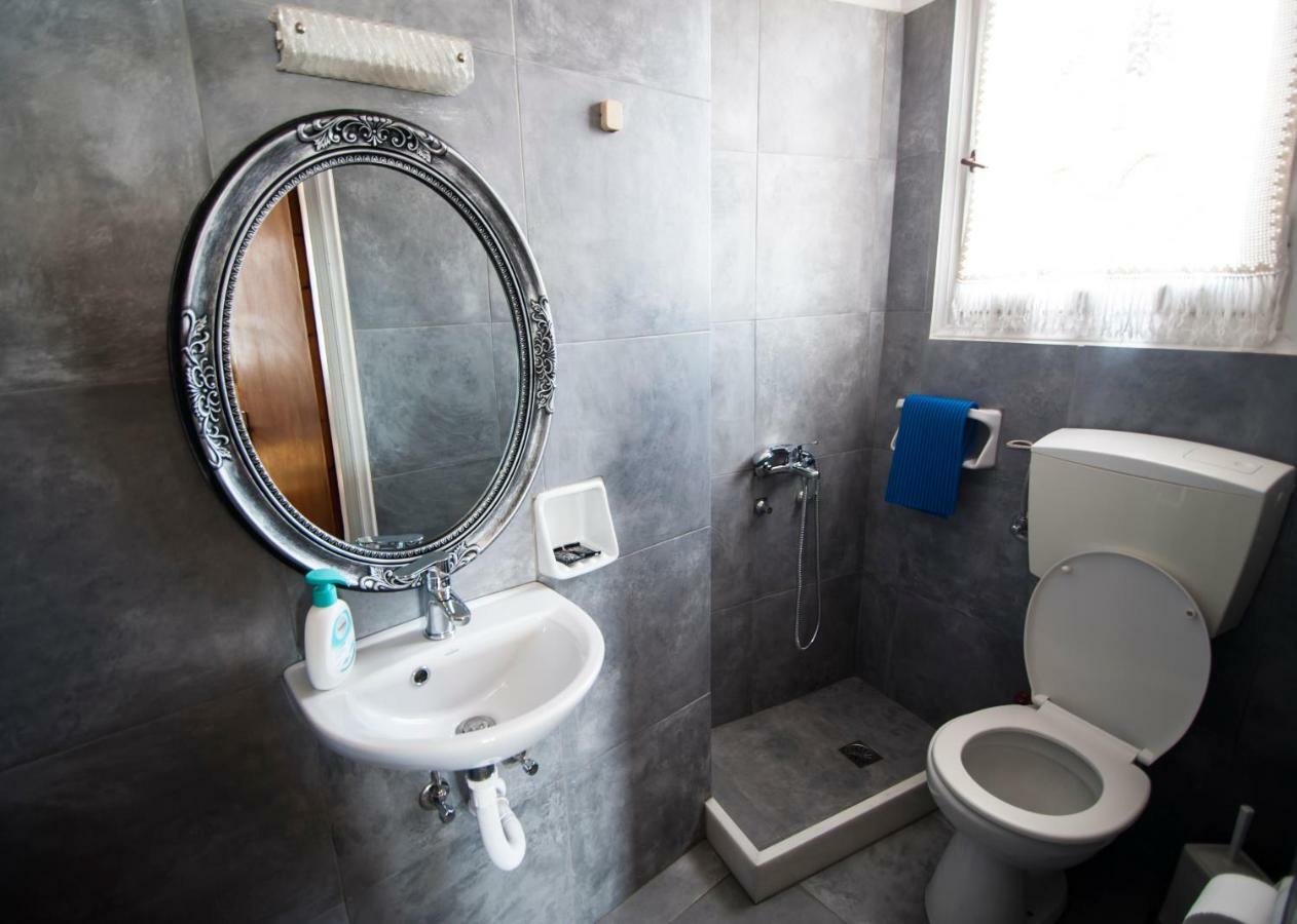 Kymata Hotel Ermoupoli Bagian luar foto